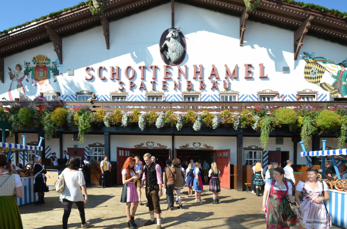 Heimat Pommes auf dem Oktoberfest